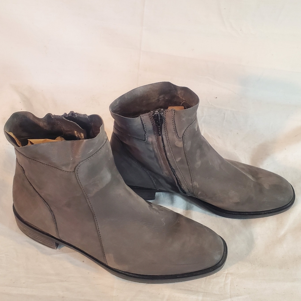 PAUL GREEN Women's Size 7.5 Tamara Nubuck Zip Bootie Iron Soft Leather New